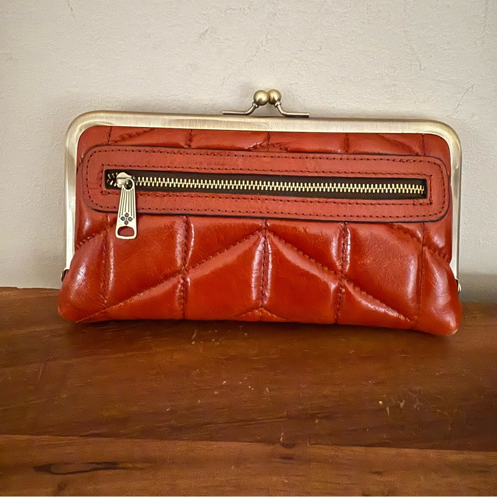 Quilted Leather Kiss-Lock Clutch Wallet in Rustic Brown - Picture 2 of 9